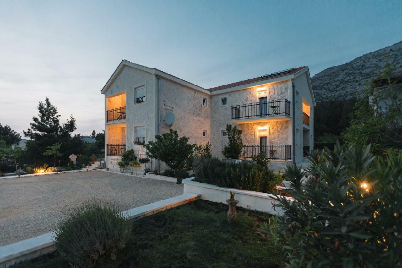 Hedon-Stone Apartment Стариград-Пакленица Екстериор снимка