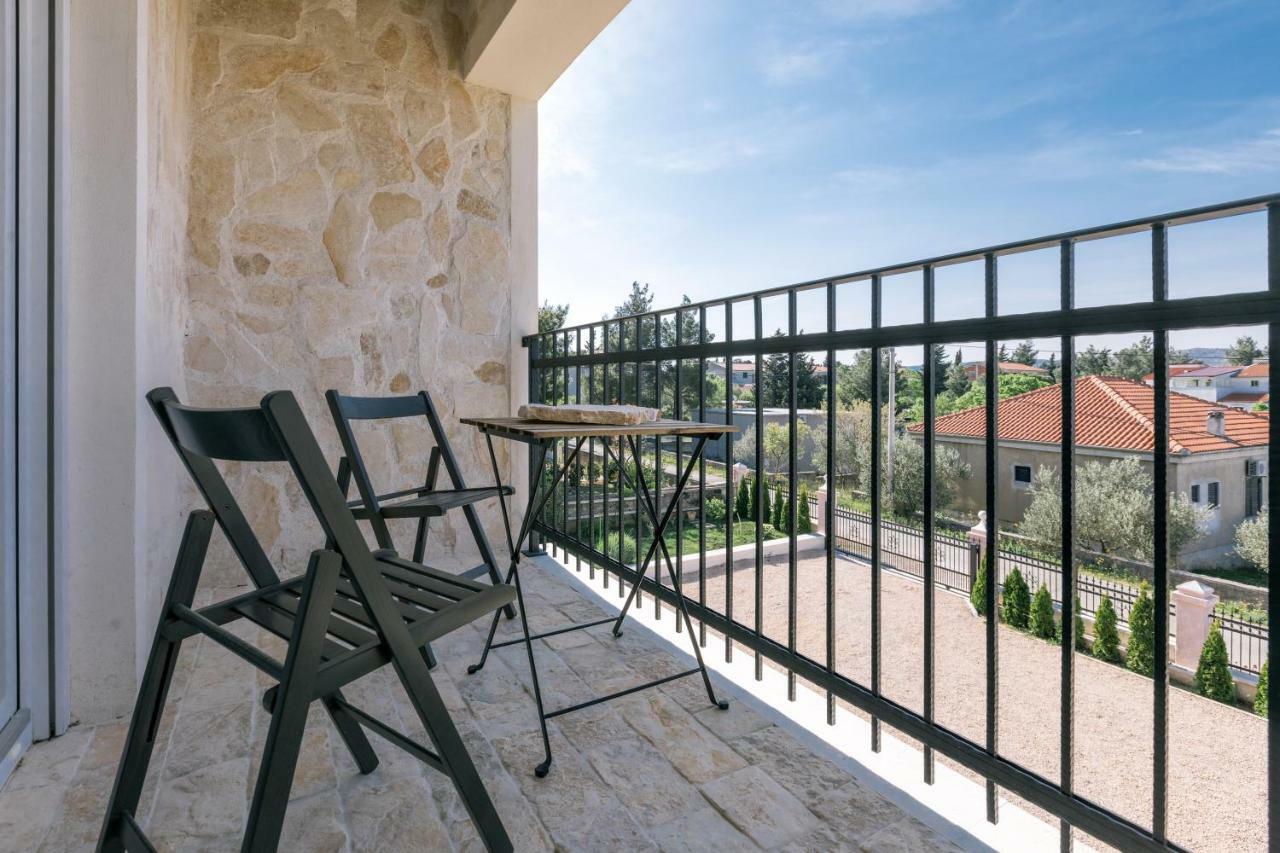 Hedon-Stone Apartment Стариград-Пакленица Екстериор снимка