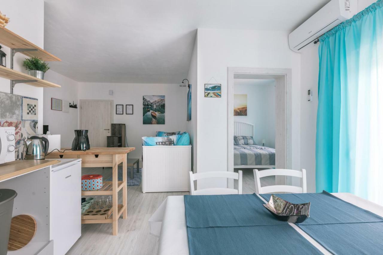 Hedon-Stone Apartment Стариград-Пакленица Екстериор снимка