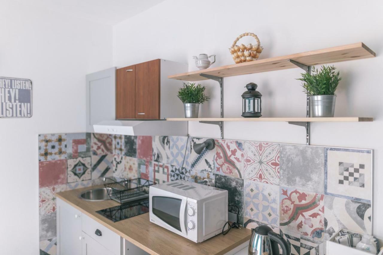 Hedon-Stone Apartment Стариград-Пакленица Екстериор снимка